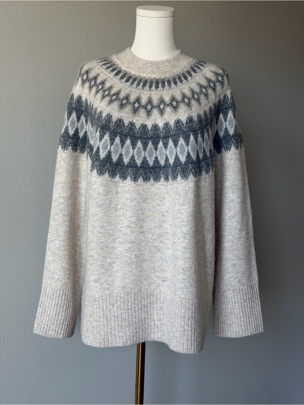 Eddie Bauer Outdoor Fair Isle Yoke Crewneck Sweater in Beige Gray - S